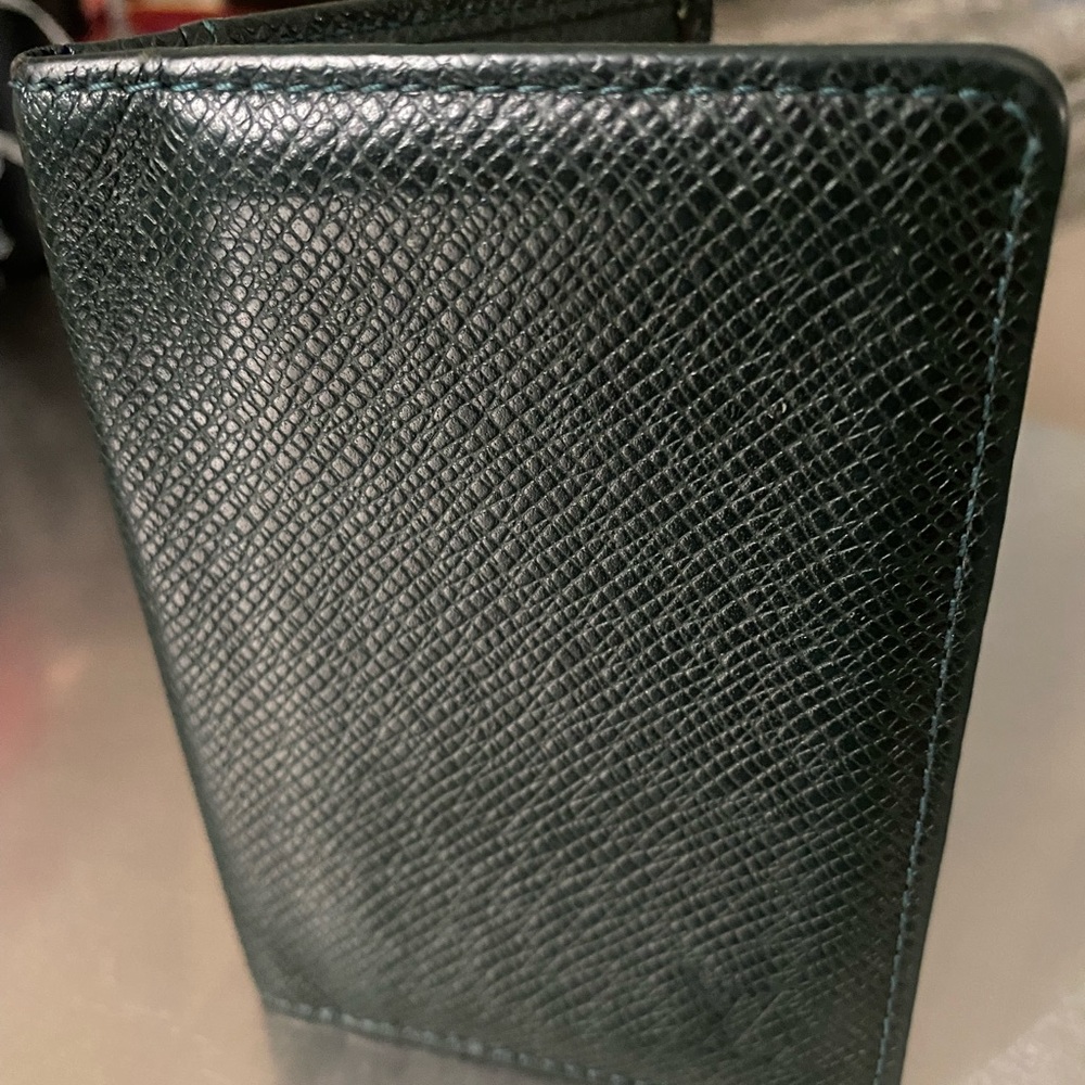 Louis Vuitton Taiga Leather Organizer de Poche - Picture 2 of 5